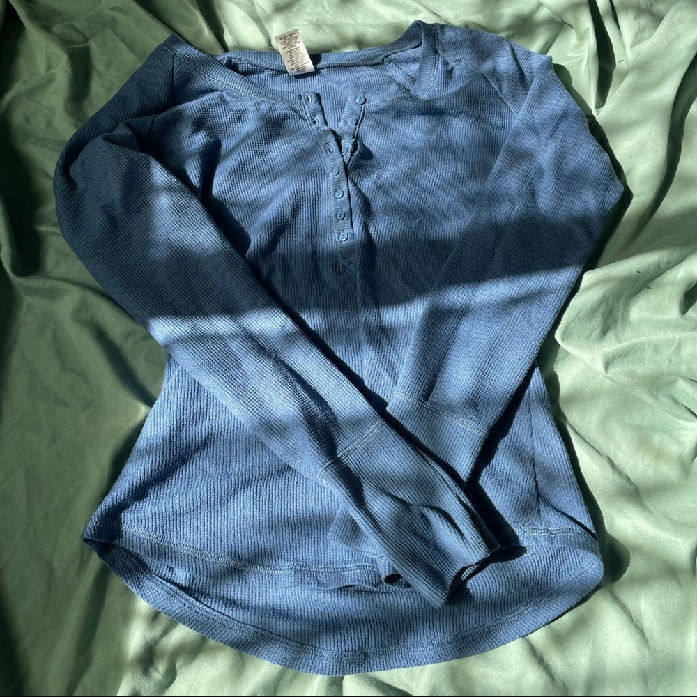 3/$18 arizona jean company top